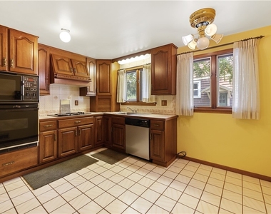 444 Buckingham Avenue - Photo Thumbnail 8