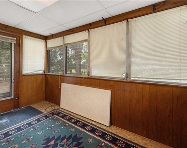444 Buckingham Avenue - Photo Thumbnail 24
