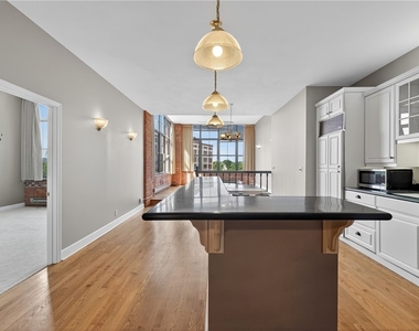 526 Plum Street - Photo Thumbnail 15
