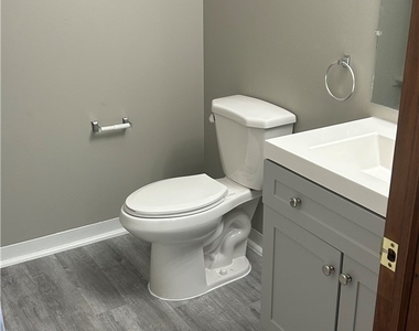 825 Payne Avenue - Photo Thumbnail 7