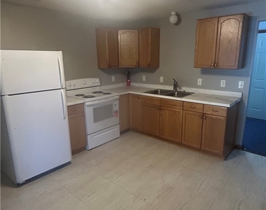 825 Payne Avenue - Photo Thumbnail 1