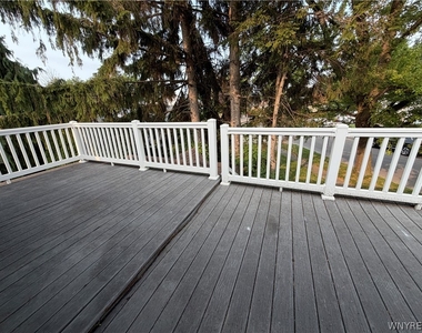 825 Payne Avenue - Photo Thumbnail 9