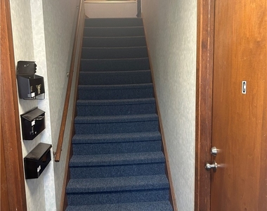 825 Payne Avenue - Photo Thumbnail 12