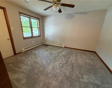 825 Payne Avenue - Photo Thumbnail 6