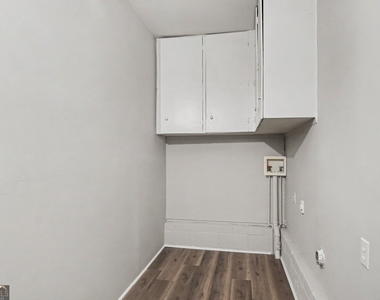 1315 Pineglen Drive - Photo Thumbnail 14