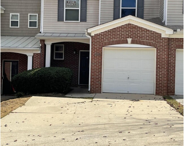 106 Ellis Drive - Photo Thumbnail 3