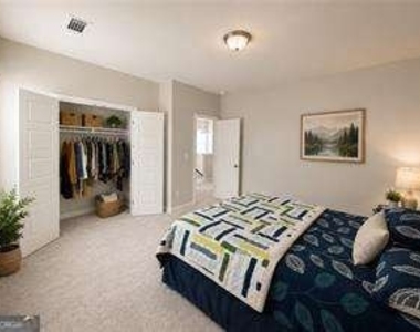 5271 Fox Den Road - Photo Thumbnail 16