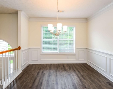 805 Lewis Ridge Circle - Photo Thumbnail 9