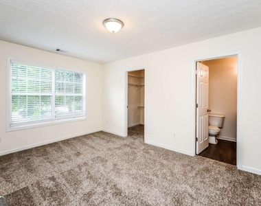 805 Lewis Ridge Circle - Photo Thumbnail 7