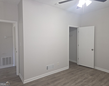 893 Ne Park Place - Photo Thumbnail 11