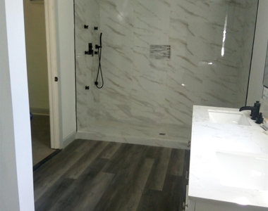 1511 Mims Street Sw - Photo Thumbnail 6