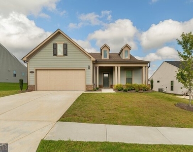 147 Soundview Trace - Photo Thumbnail 1