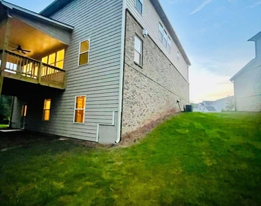 3462 Burkston Place - Photo Thumbnail 30