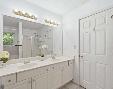575 Chandon Way - Photo Thumbnail 19
