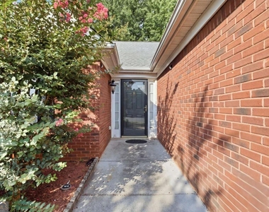 575 Chandon Way - Photo Thumbnail 1