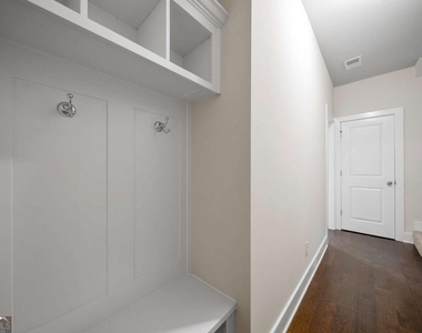 3761 Oxford Circle - Photo Thumbnail 20