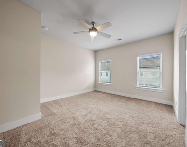 3761 Oxford Circle - Photo Thumbnail 15