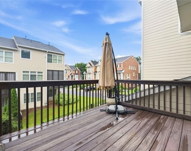 319 Creekbank Way Se - Photo Thumbnail 34