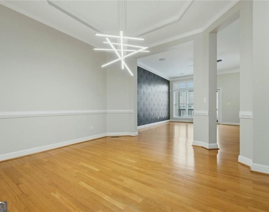 319 Creekbank Way Se - Photo Thumbnail 12