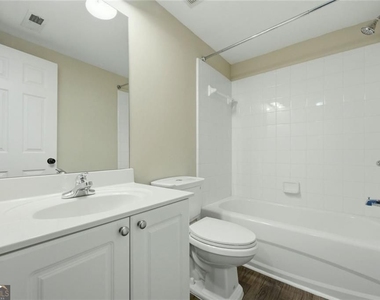 319 Creekbank Way Se - Photo Thumbnail 32