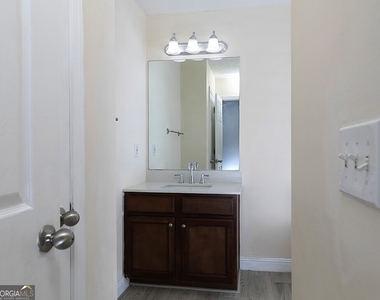 16 Huntcliff Drive - Photo Thumbnail 19