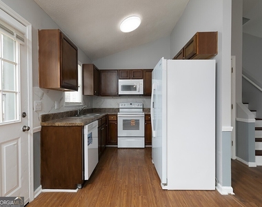 16 Huntcliff Drive - Photo Thumbnail 9