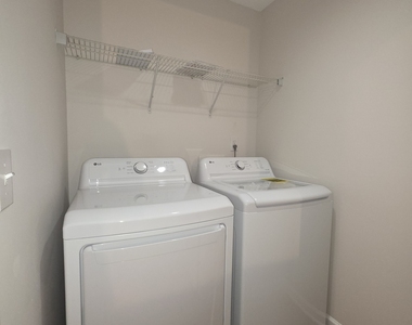 4691 Highpoint Lane - Photo Thumbnail 17