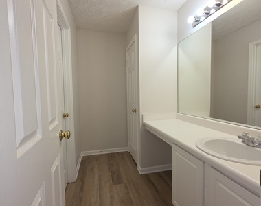4691 Highpoint Lane - Photo Thumbnail 19
