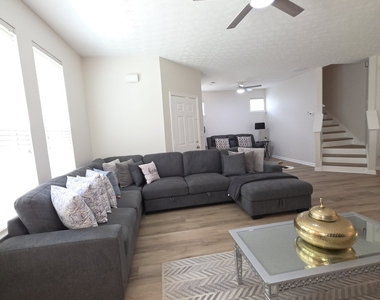 4691 Highpoint Lane - Photo Thumbnail 6