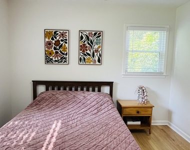 2720 Princeton Lane - Photo Thumbnail 10