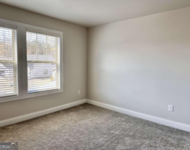3075 Summerpoint Crossing - Photo Thumbnail 10