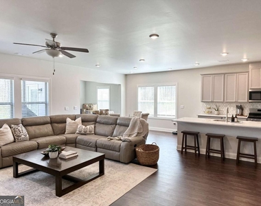 3075 Summerpoint Crossing - Photo Thumbnail 2
