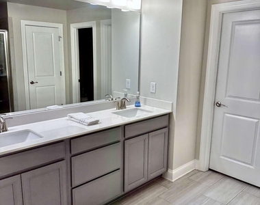 3075 Summerpoint Crossing - Photo Thumbnail 7