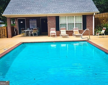 2874 Florence Drive - Photo Thumbnail 6