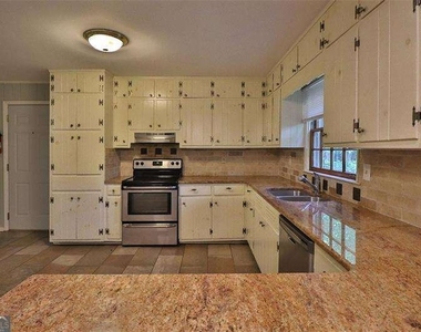 3197 Alberta Lane - Photo Thumbnail 6