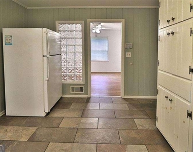 3197 Alberta Lane - Photo Thumbnail 9