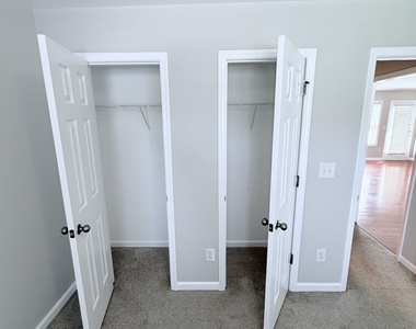 3816 Landing Terrace - Photo Thumbnail 22