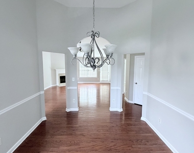3816 Landing Terrace - Photo Thumbnail 5