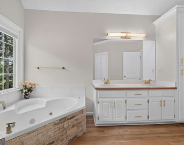 1262 Bowman Road - Photo Thumbnail 11