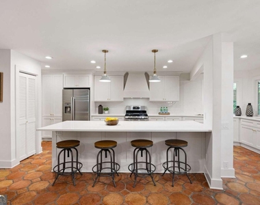 4198 Lake Rill Court - Photo Thumbnail 12