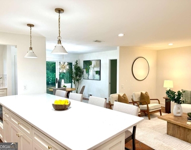 4198 Lake Rill Court - Photo Thumbnail 9