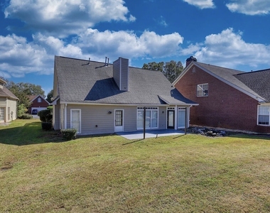 2111 Highland Club Drive Se - Photo Thumbnail 24