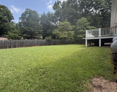 402 Skyline Drive - Photo Thumbnail 23