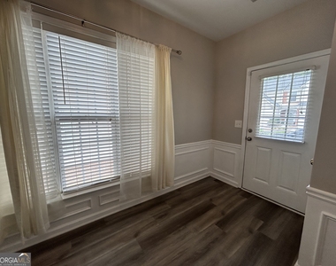 226 Regent Square - Photo Thumbnail 1