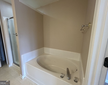 226 Regent Square - Photo Thumbnail 11