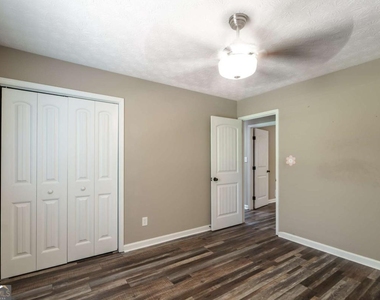 5240 Emmett Still Road - Photo Thumbnail 17