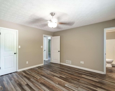 5240 Emmett Still Road - Photo Thumbnail 14