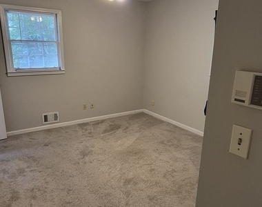 5030 Beth Street - Photo Thumbnail 8