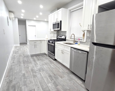 44-4 30th Avenue - Photo Thumbnail 2