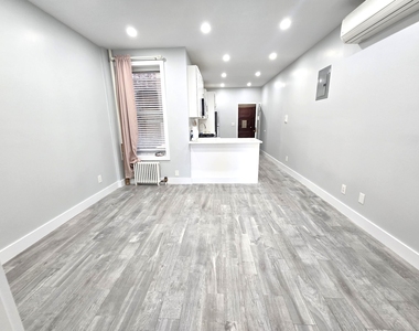 44-4 30th Avenue - Photo Thumbnail 5